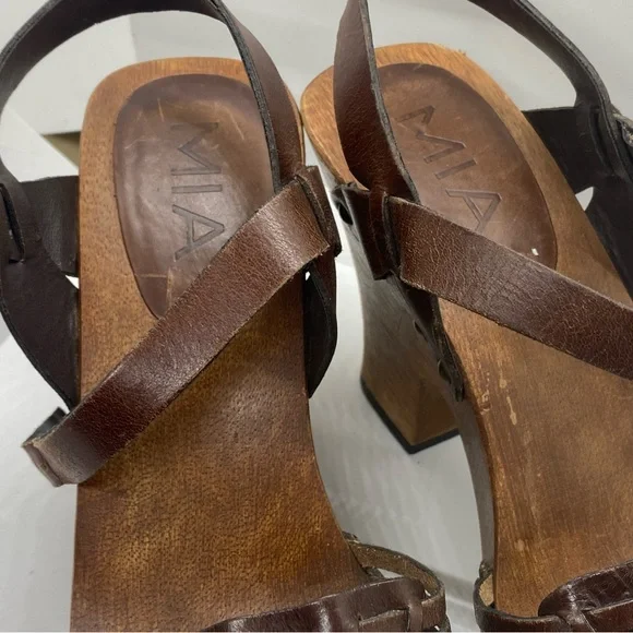 MIA Leather and Wood Woven Clogs-VINTAGE 90s (SIZE 8) - Picture 10 of 11
